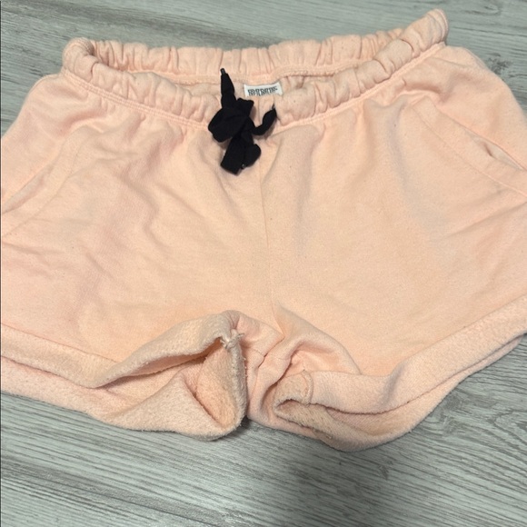 PINK Victoria's Secret Light Pink Lounge Shorts - Picture 3 of 3